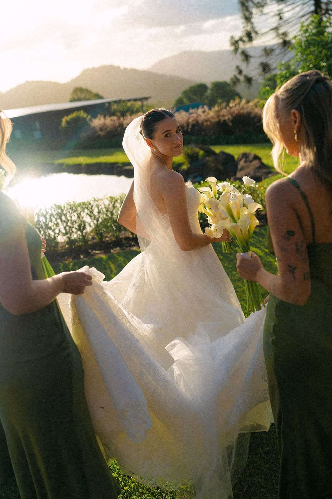 Braeside estate wedding bride with bridesmaids