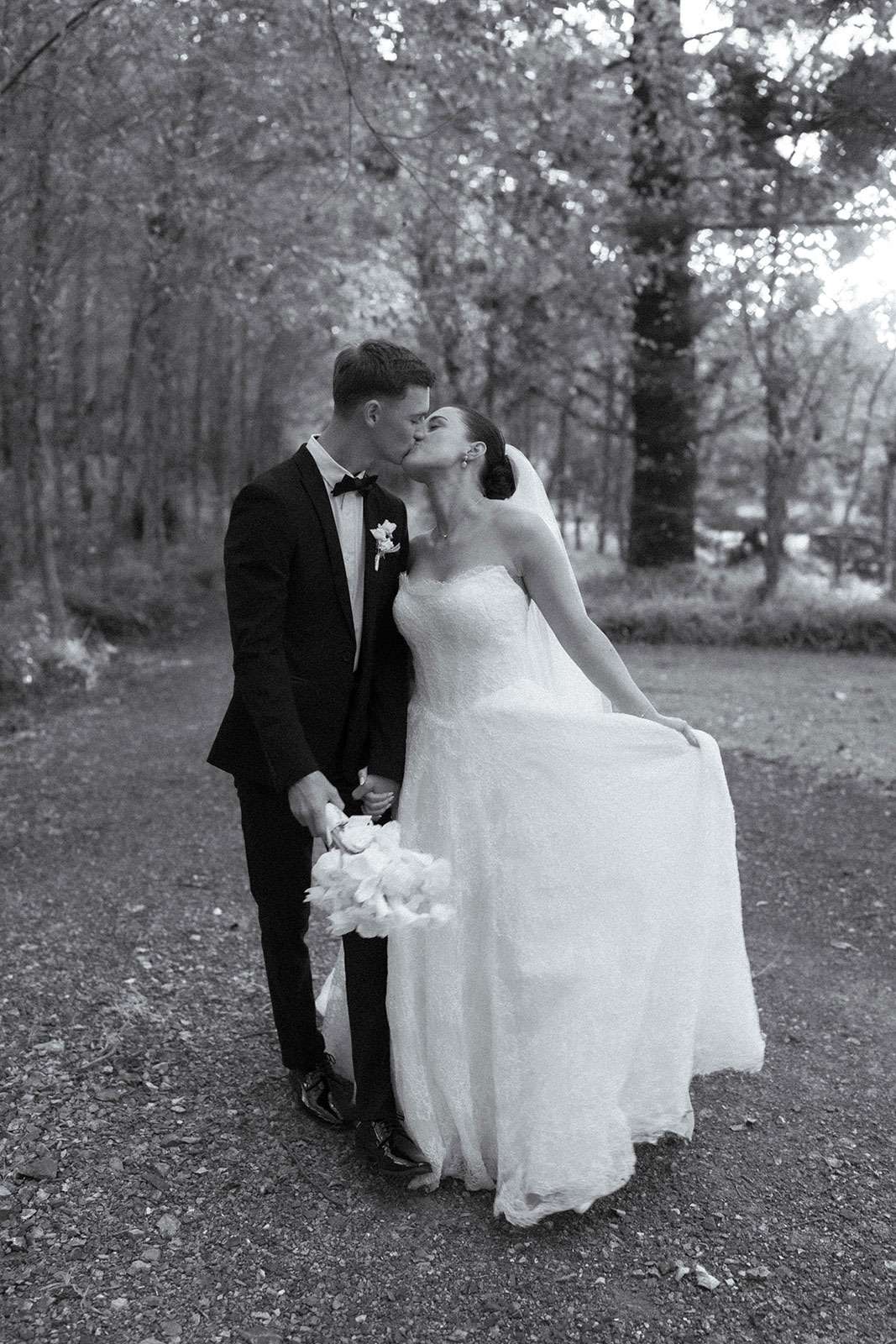 braeside estate wedding bride and groom portrait