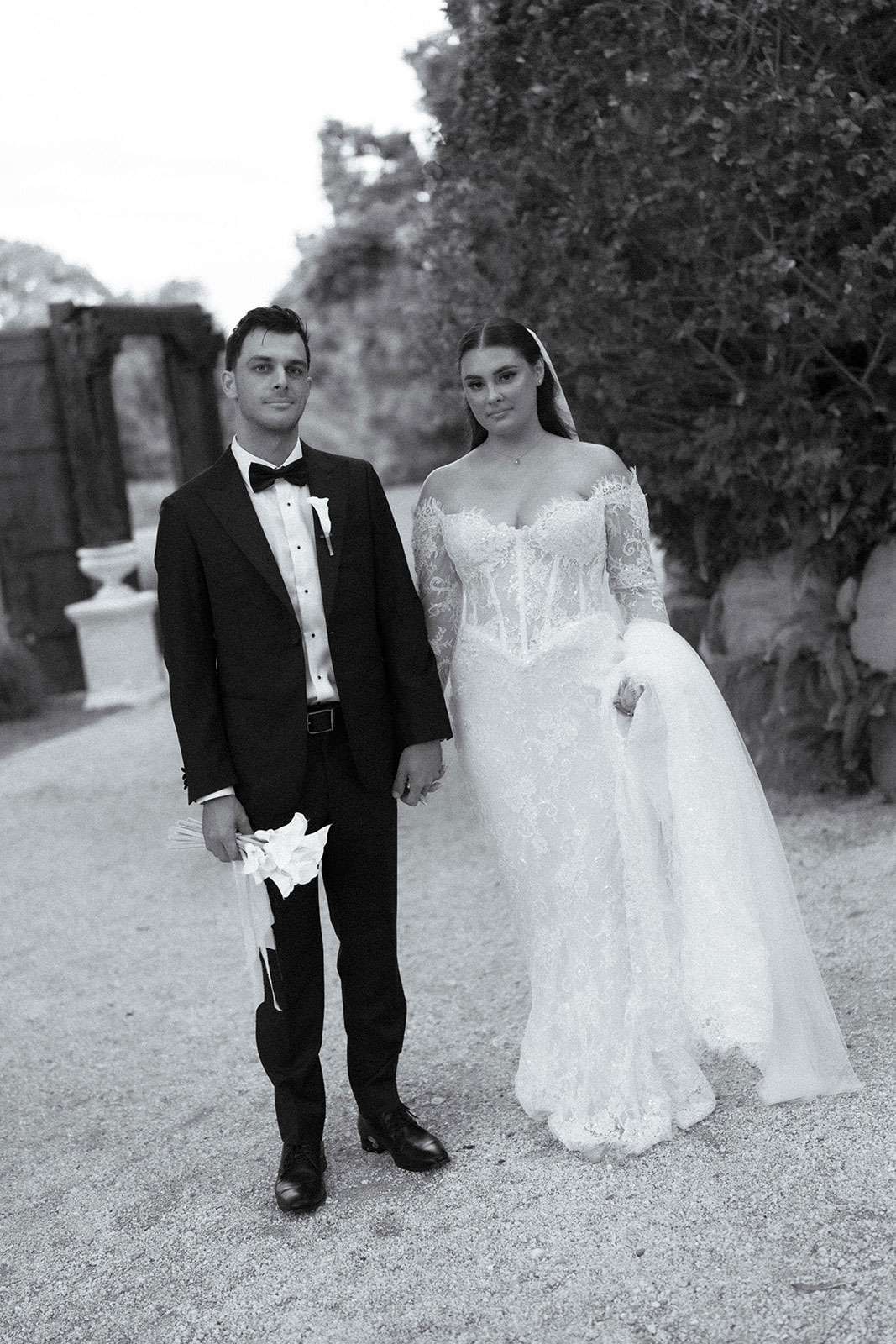 wedding portrait of bride and groom at Braeside Estate Gold Coast